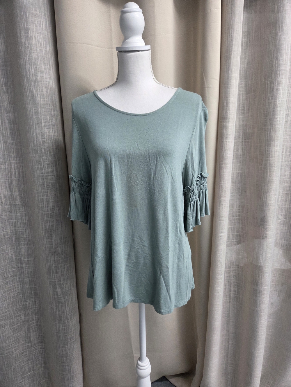 Cure. Women's Sage Green Smocked Bell Sleeve Tunic Top Summer Feminine Size L